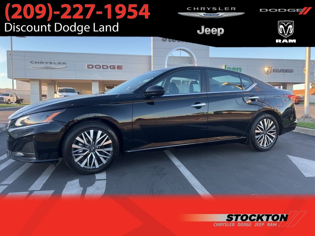 2025 Nissan Altima