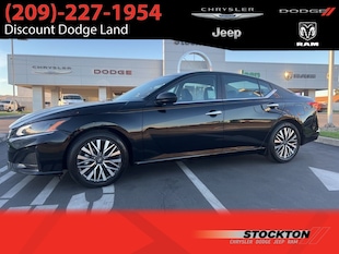 2025 Nissan Altima 2.5 SV Sedan