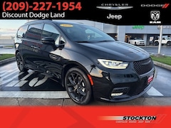 2026 Chrysler Pacifica LIMITED Passenger Van