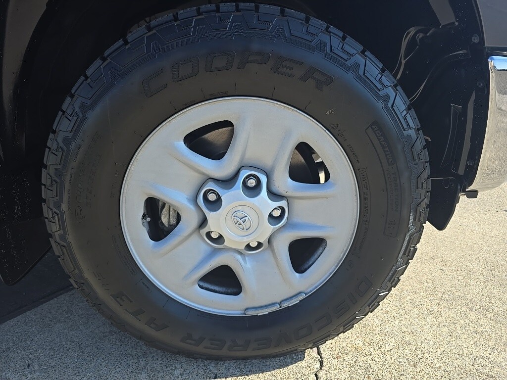 2020 Toyota Tundra SR5 Grade photo 2