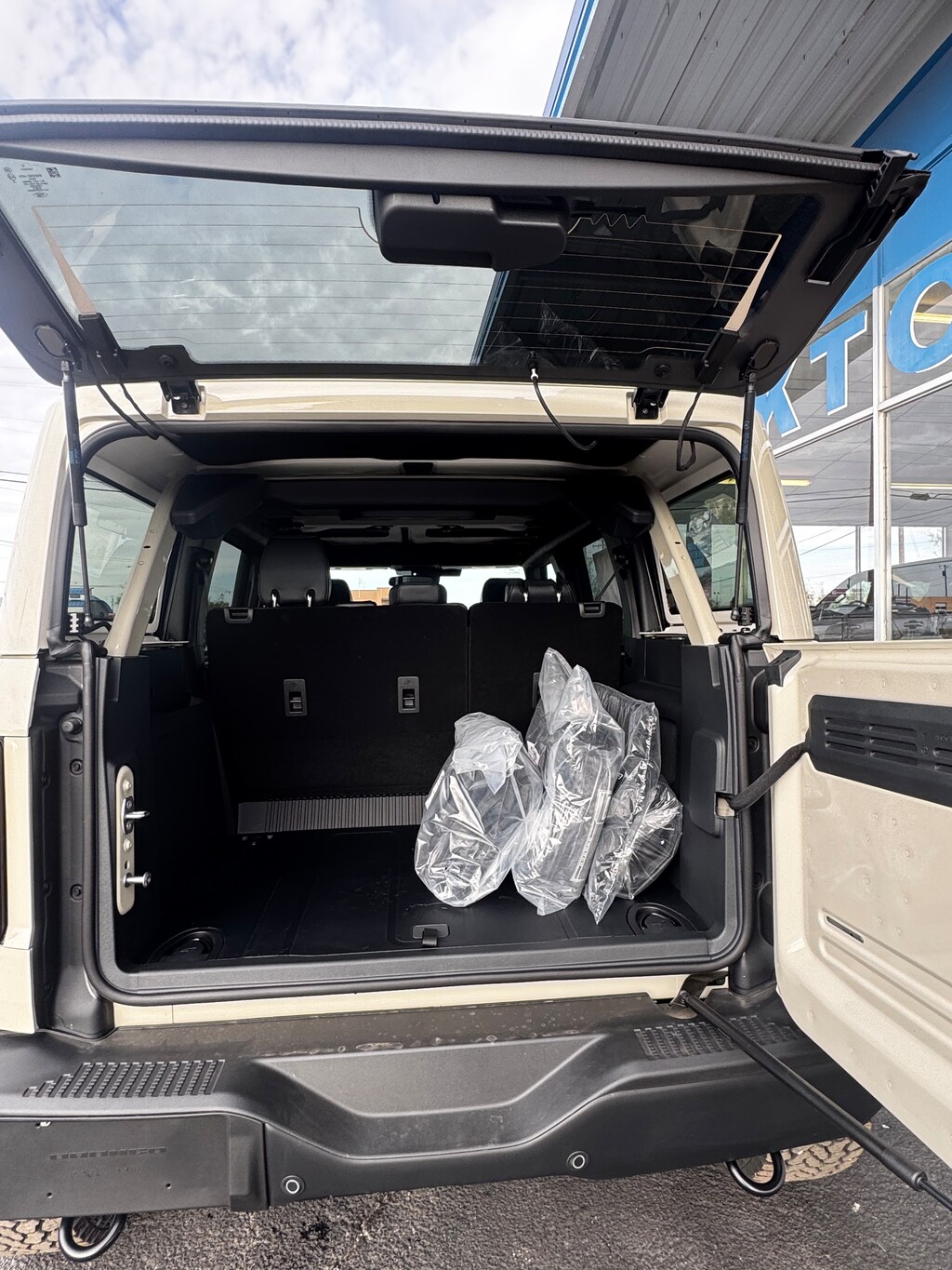 New 2025 Ford Bronco Badlands SUV