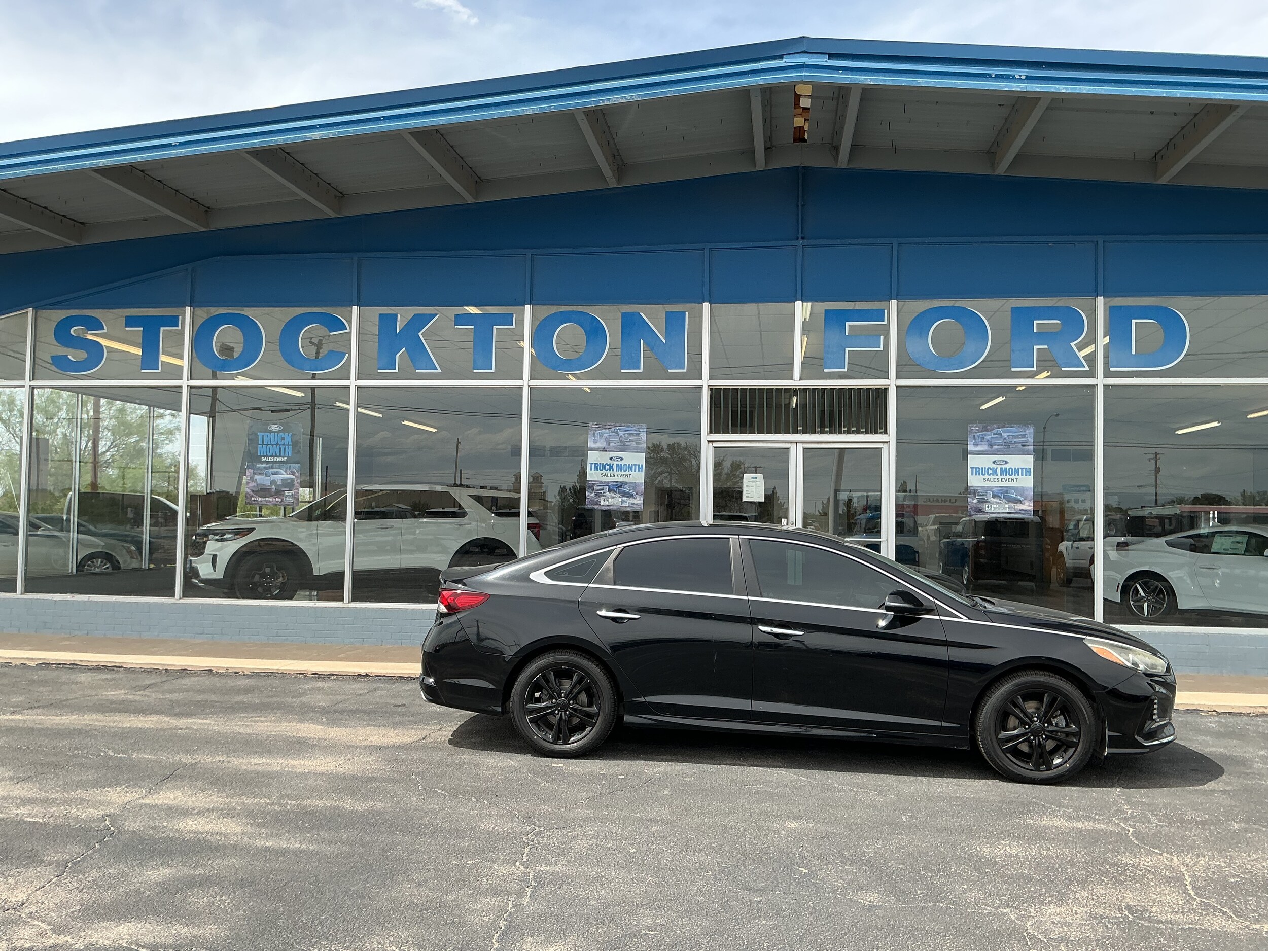 Used 2018 Hyundai Sonata SEL with VIN 5NPE34AF0JH620505 for sale in Fort Stockton, TX
