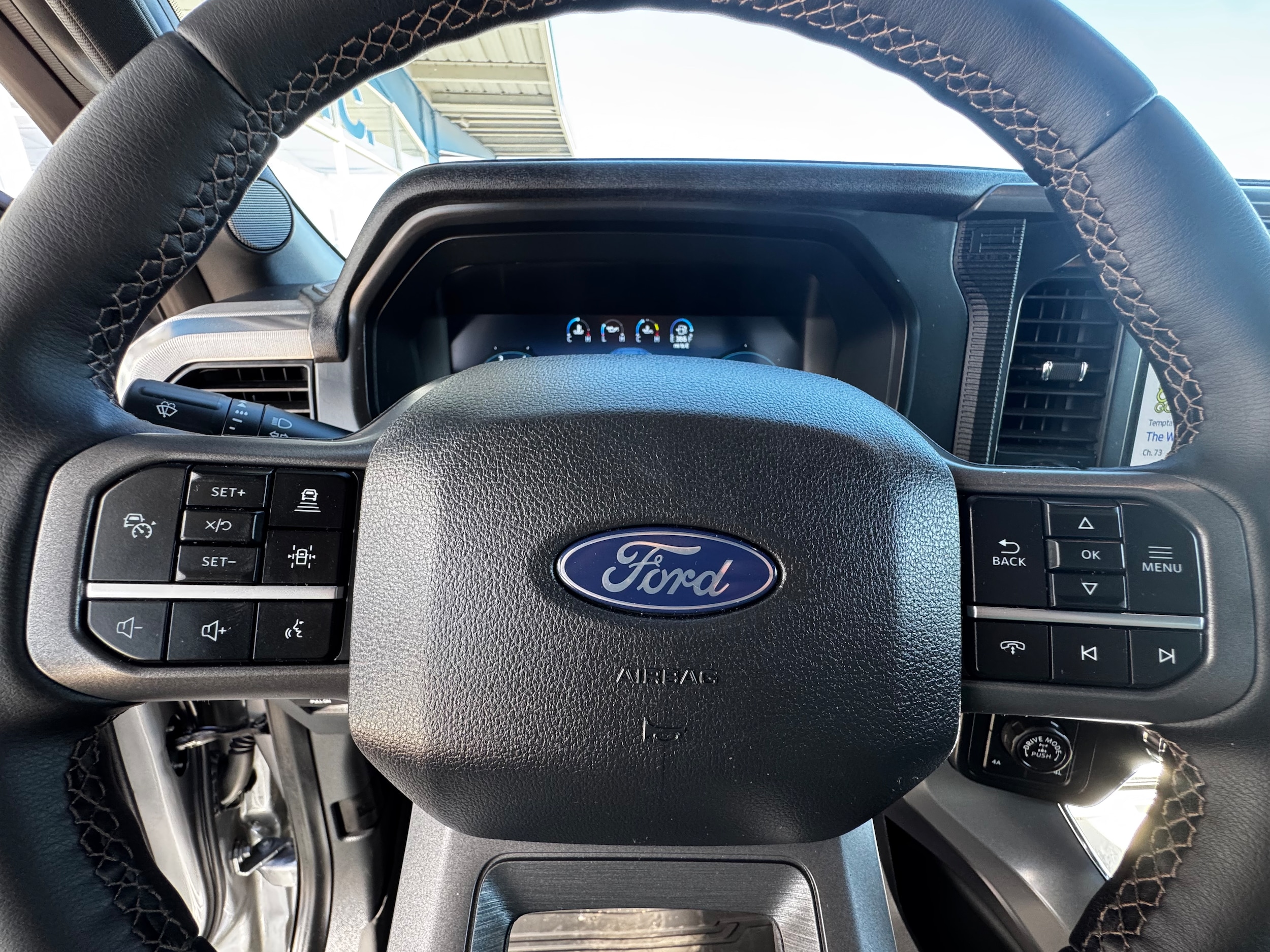 2025 Ford F-150 Lariat - Photo 15