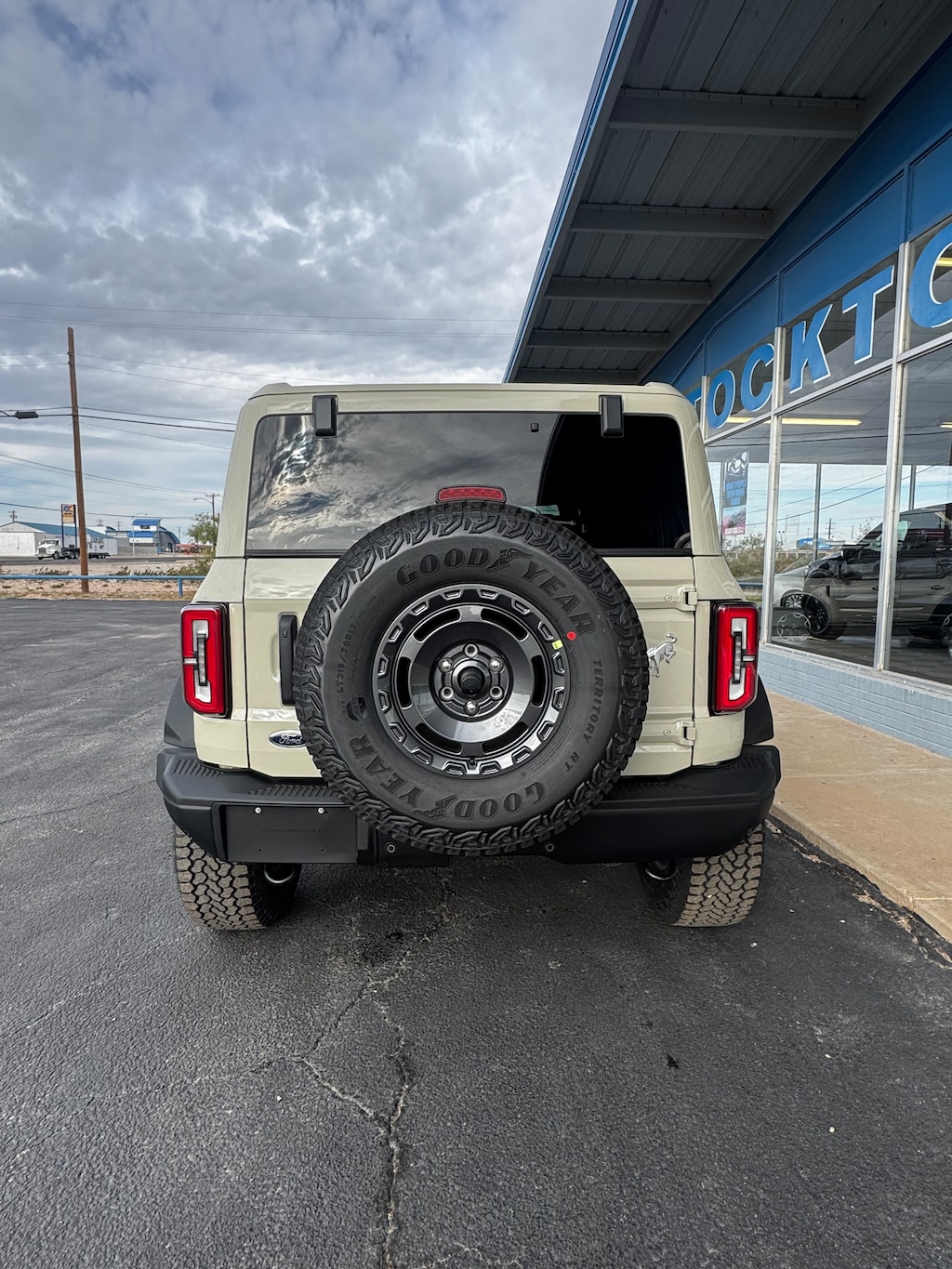 New 2025 Ford Bronco Badlands SUV