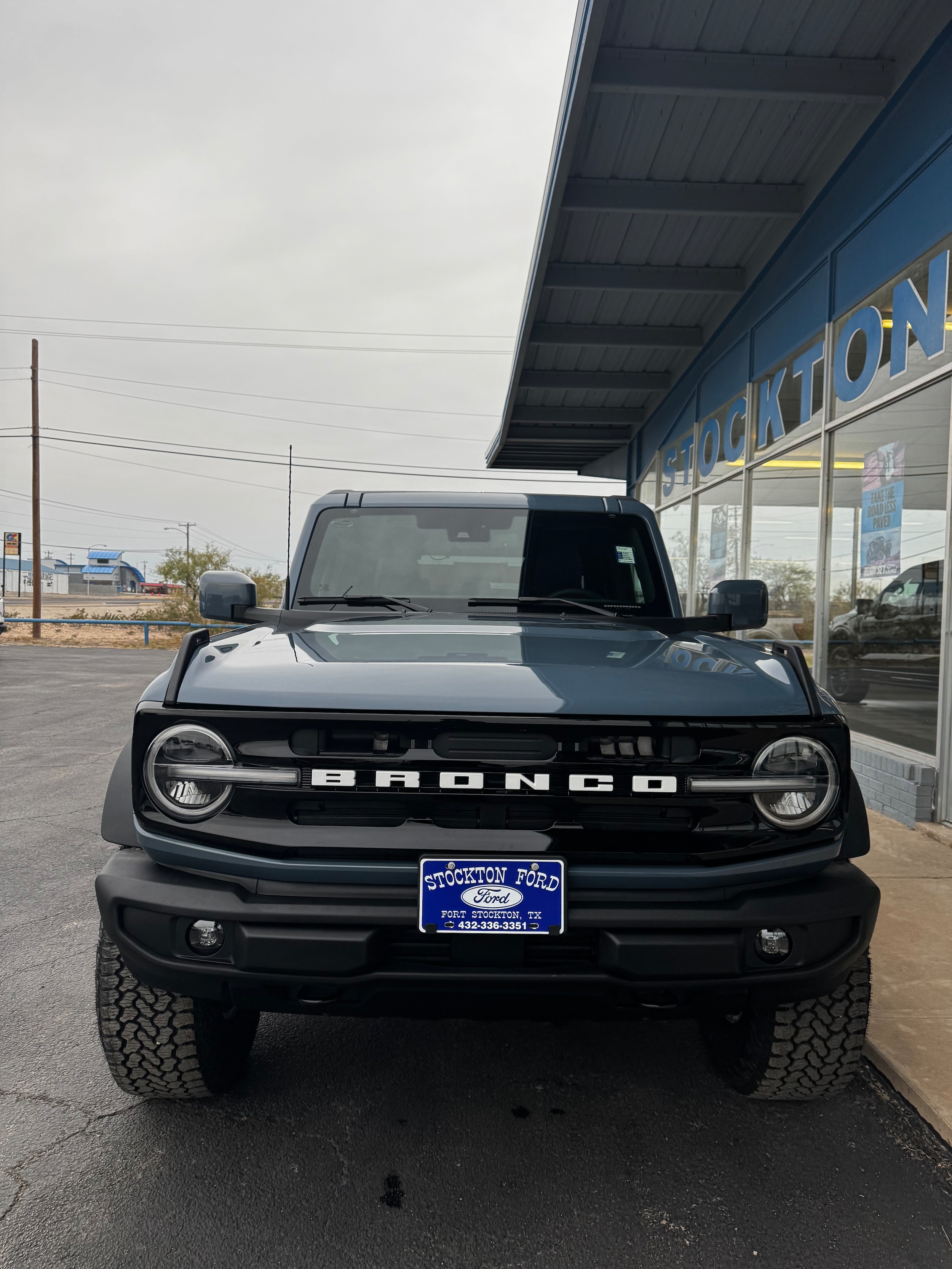 2025 Ford Bronco 4-Door Outer Banks's photo
