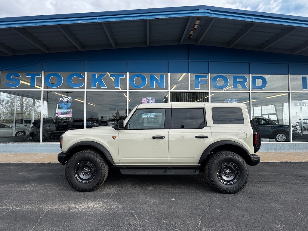 New 2025 Ford Bronco Badlands SUV