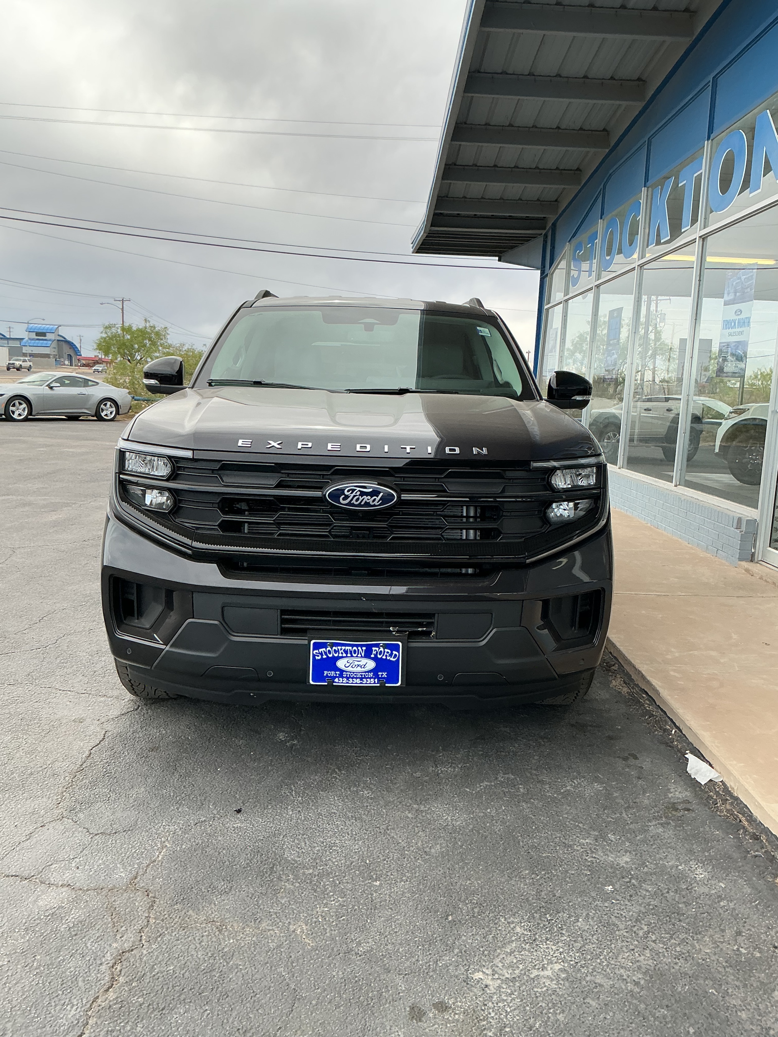 2026 Ford Expedition Active's photo