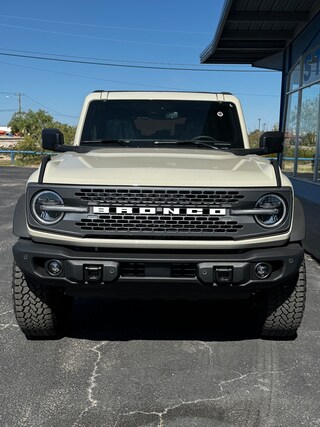 2025 Ford Bronco Badlands SUV