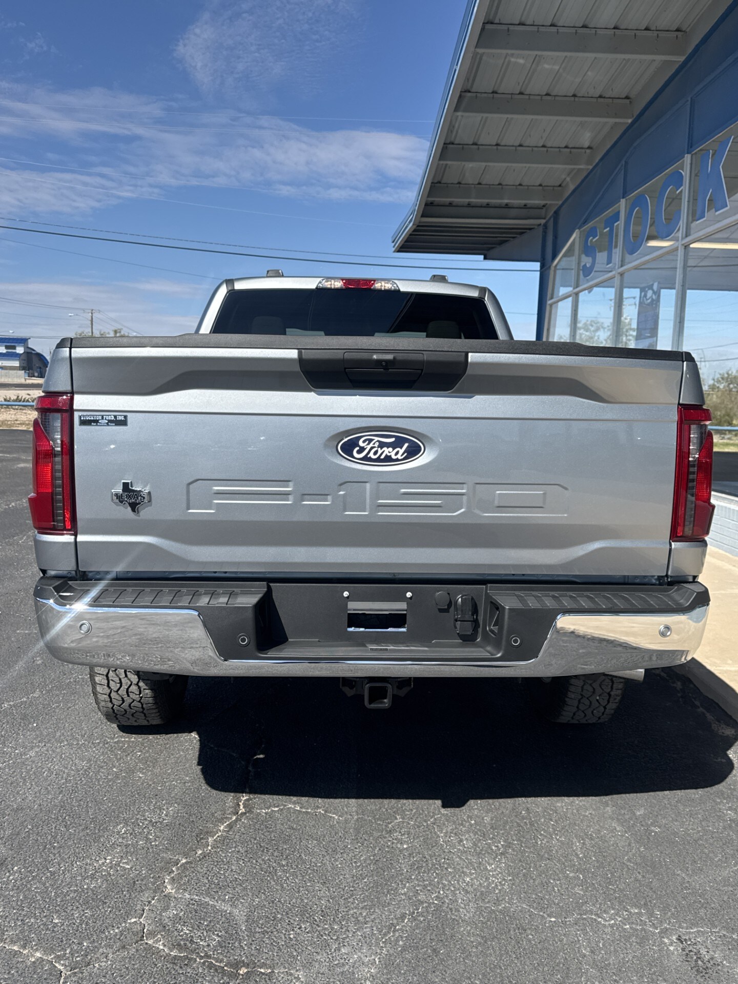 2025 Ford F-150 XLT photo 2