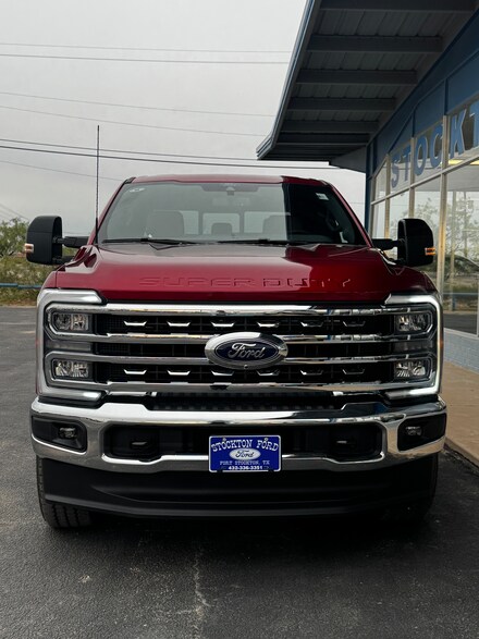 2026 Ford F-350 LARIAT Truck Crew Cab