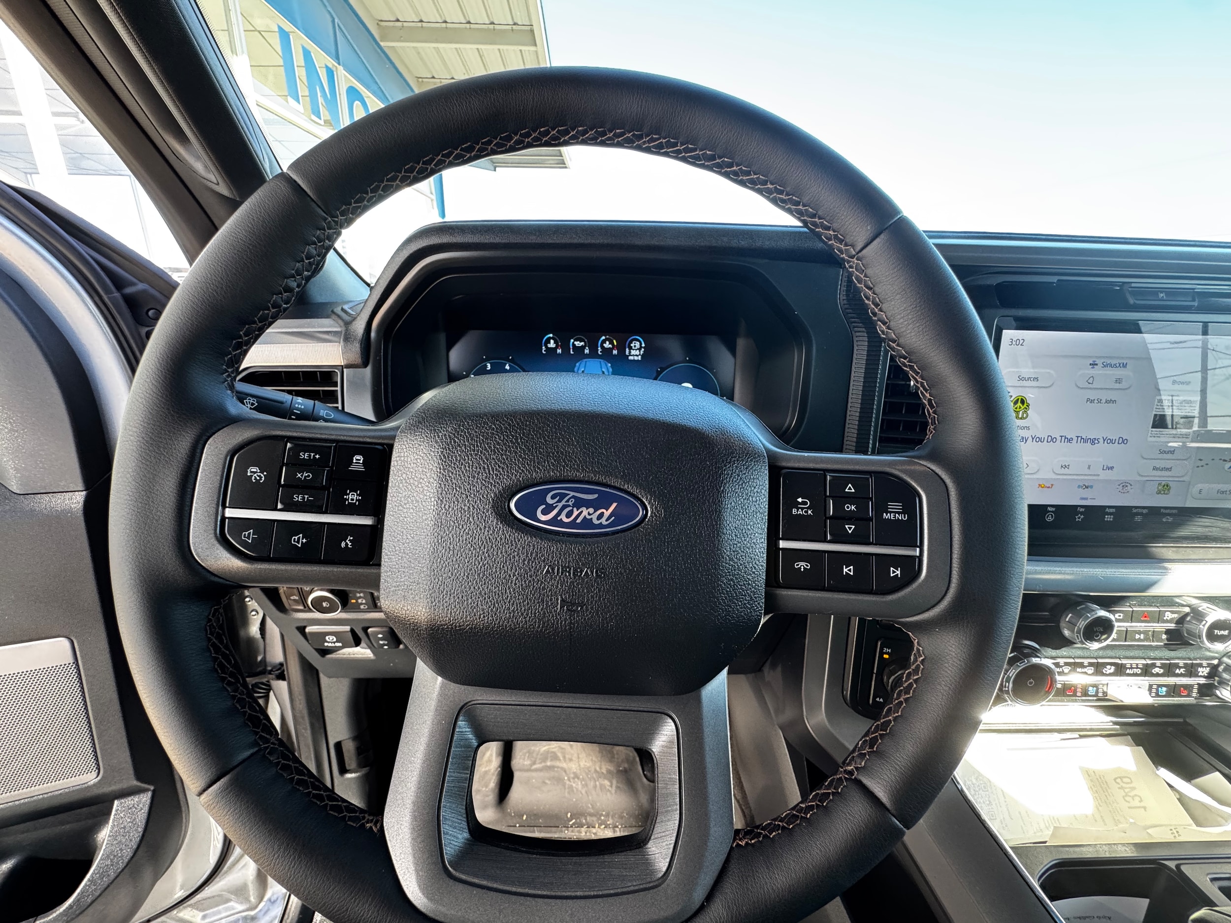 2025 Ford F-150 Lariat - Photo 14