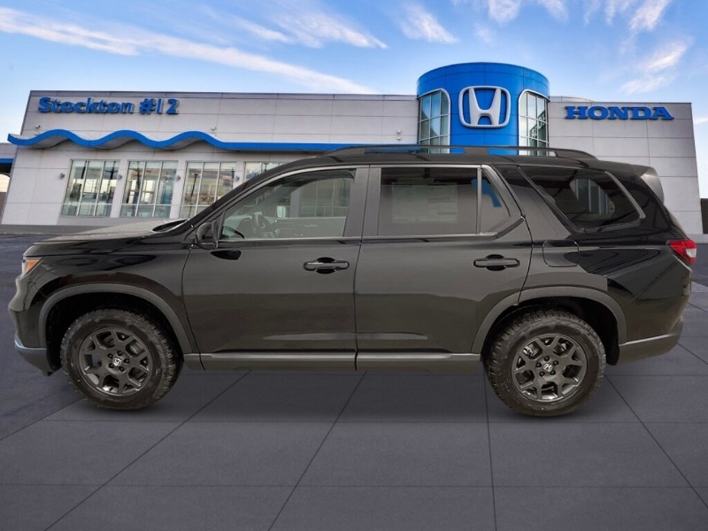 New 2025 Honda Pilot TrailSport SUV