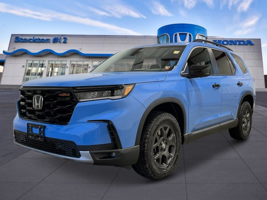 New 2025 Honda Pilot TrailSport SUV