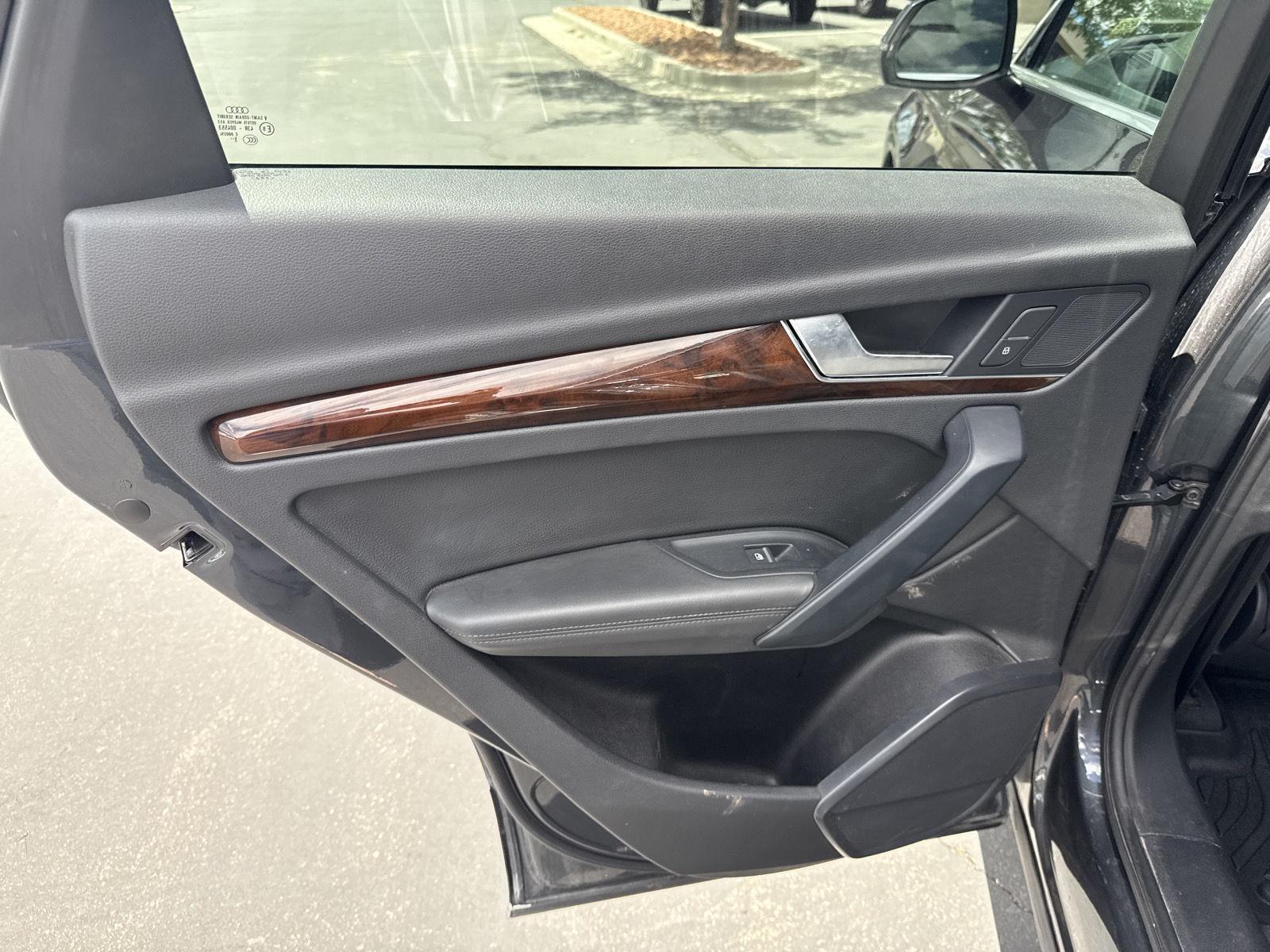 2020 Audi Q5 Premium Plus - Photo 16