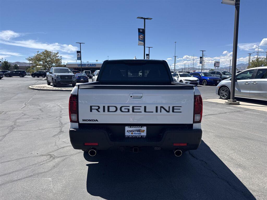 2025 Honda Ridgeline Black Edition - Photo 5