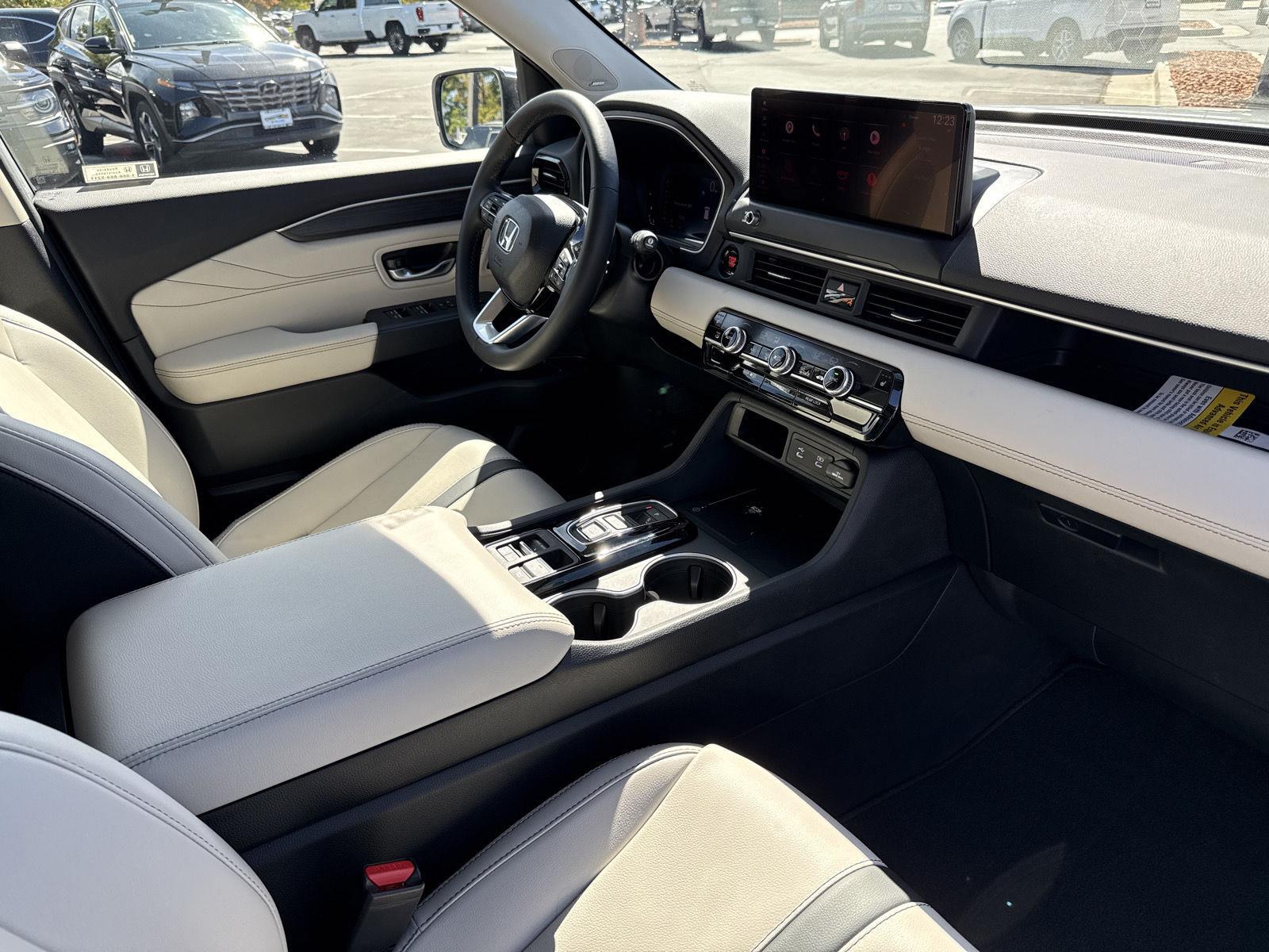 2026 Honda Pilot Touring - Photo 31