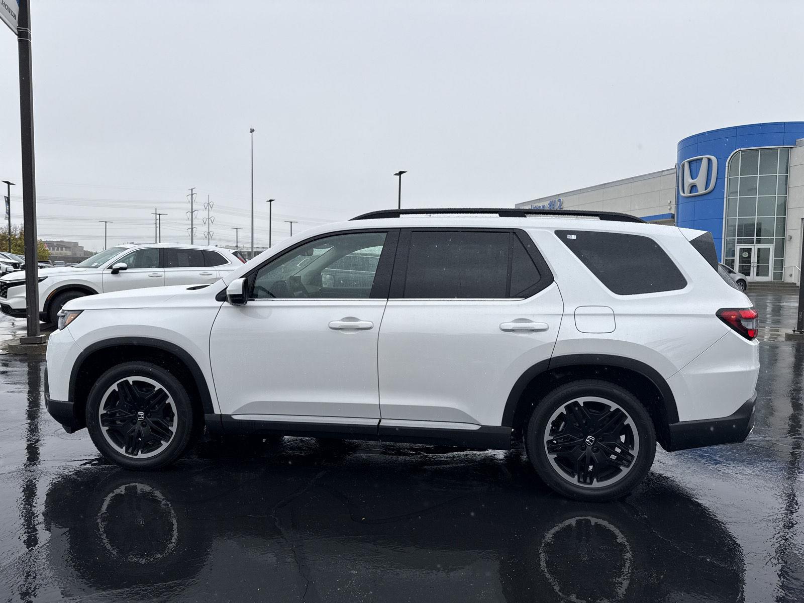 2026 Honda Pilot Touring - Photo 8