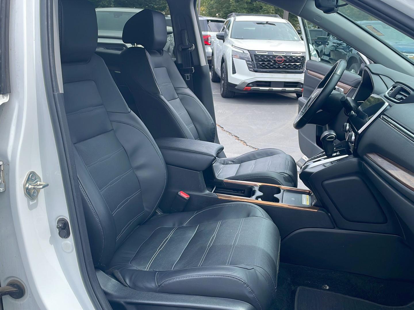 2020 Honda CR-V Touring - Photo 17