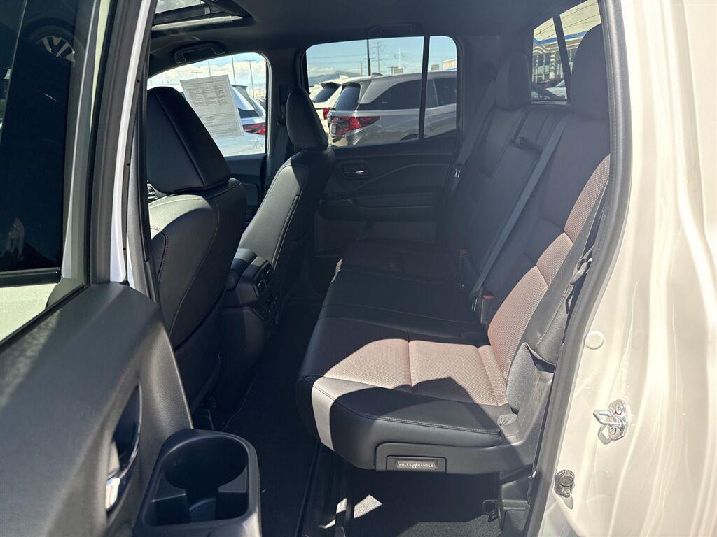 2025 Honda Ridgeline Black Edition - Photo 18