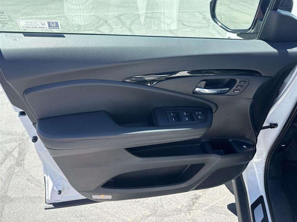 2025 Honda Ridgeline Black Edition - Photo 7