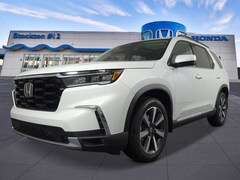 2025 Honda Pilot Touring SUV