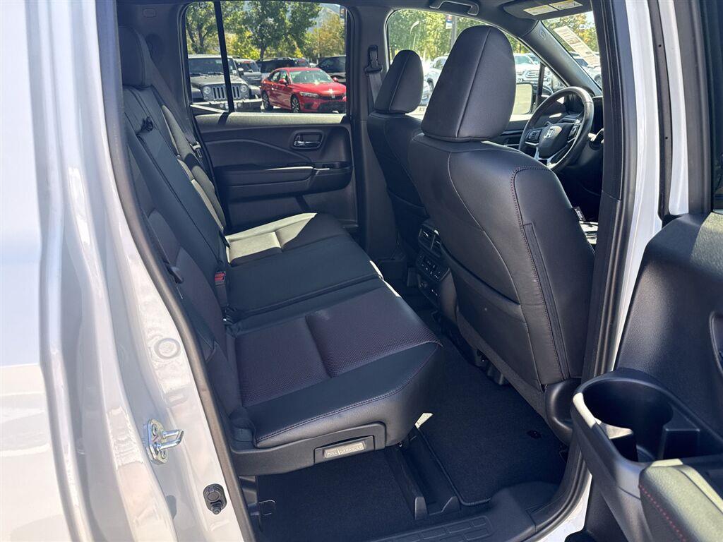 2025 Honda Ridgeline Black Edition - Photo 22