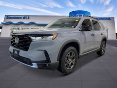 2025 Honda Pilot TrailSport SUV
