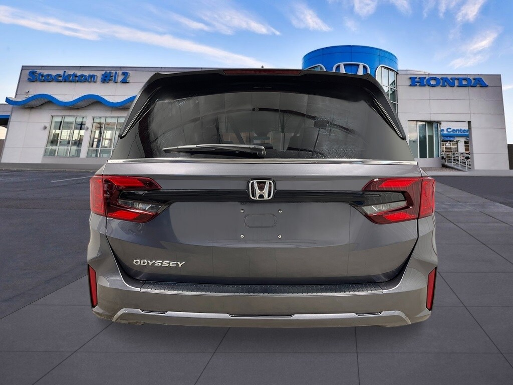 New 2026 Honda Odyssey EX-L Van Passenger