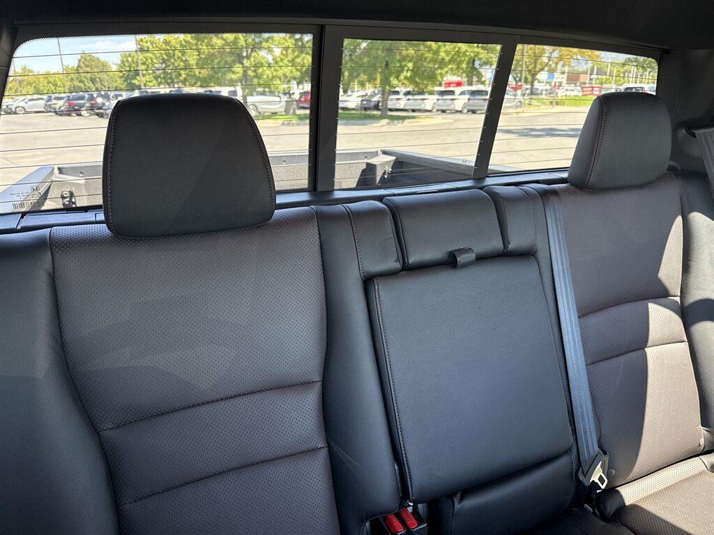 2025 Honda Ridgeline Black Edition - Photo 30
