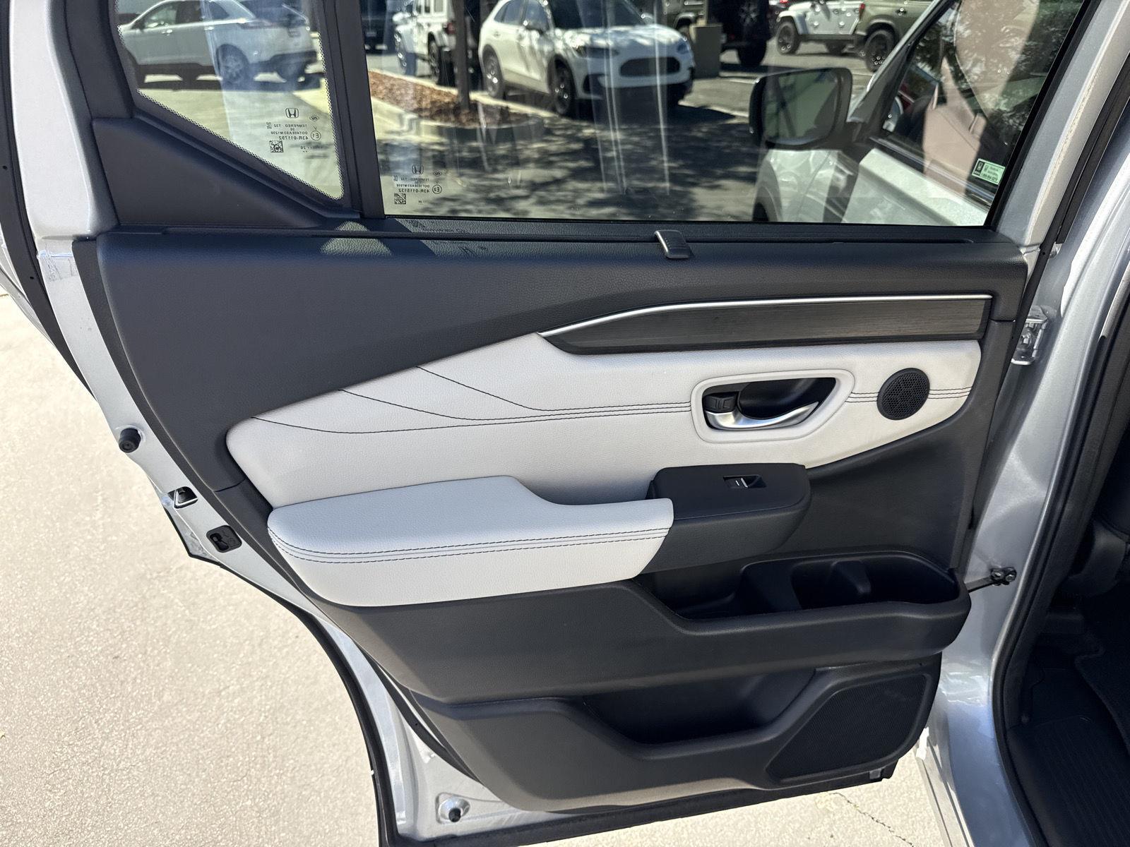 2026 Honda Pilot Touring - Photo 15