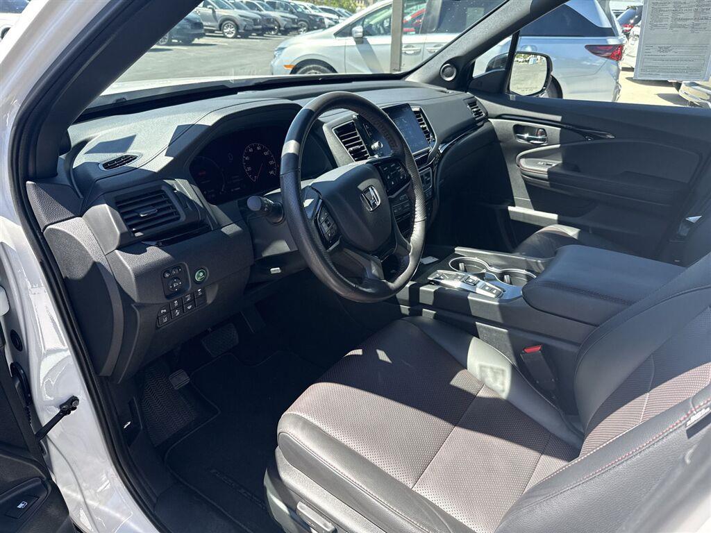 2025 Honda Ridgeline Black Edition - Photo 9
