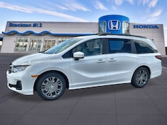 2026 Honda Odyssey Touring Van Passenger