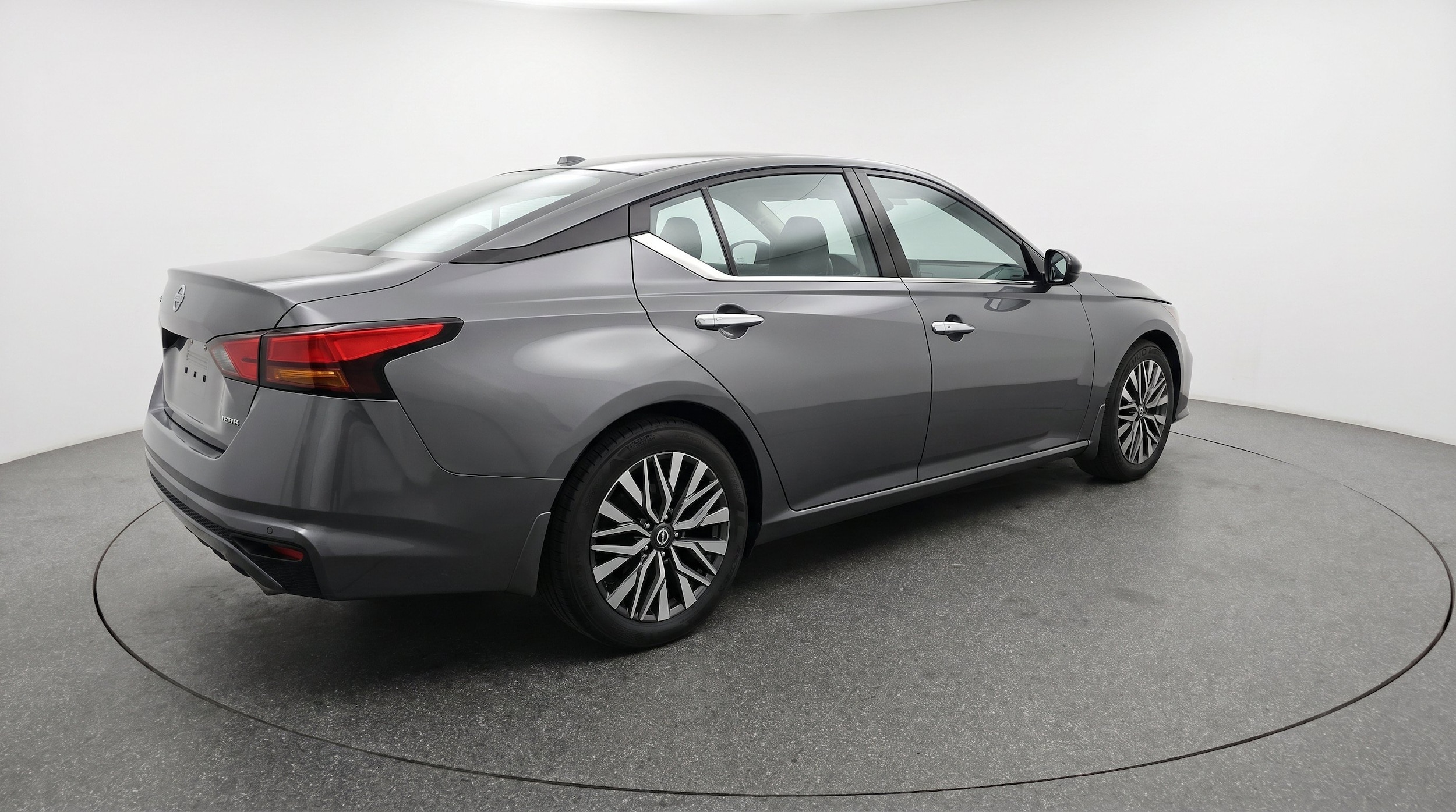 Thumbnail: 2025 Nissan Altima - 9