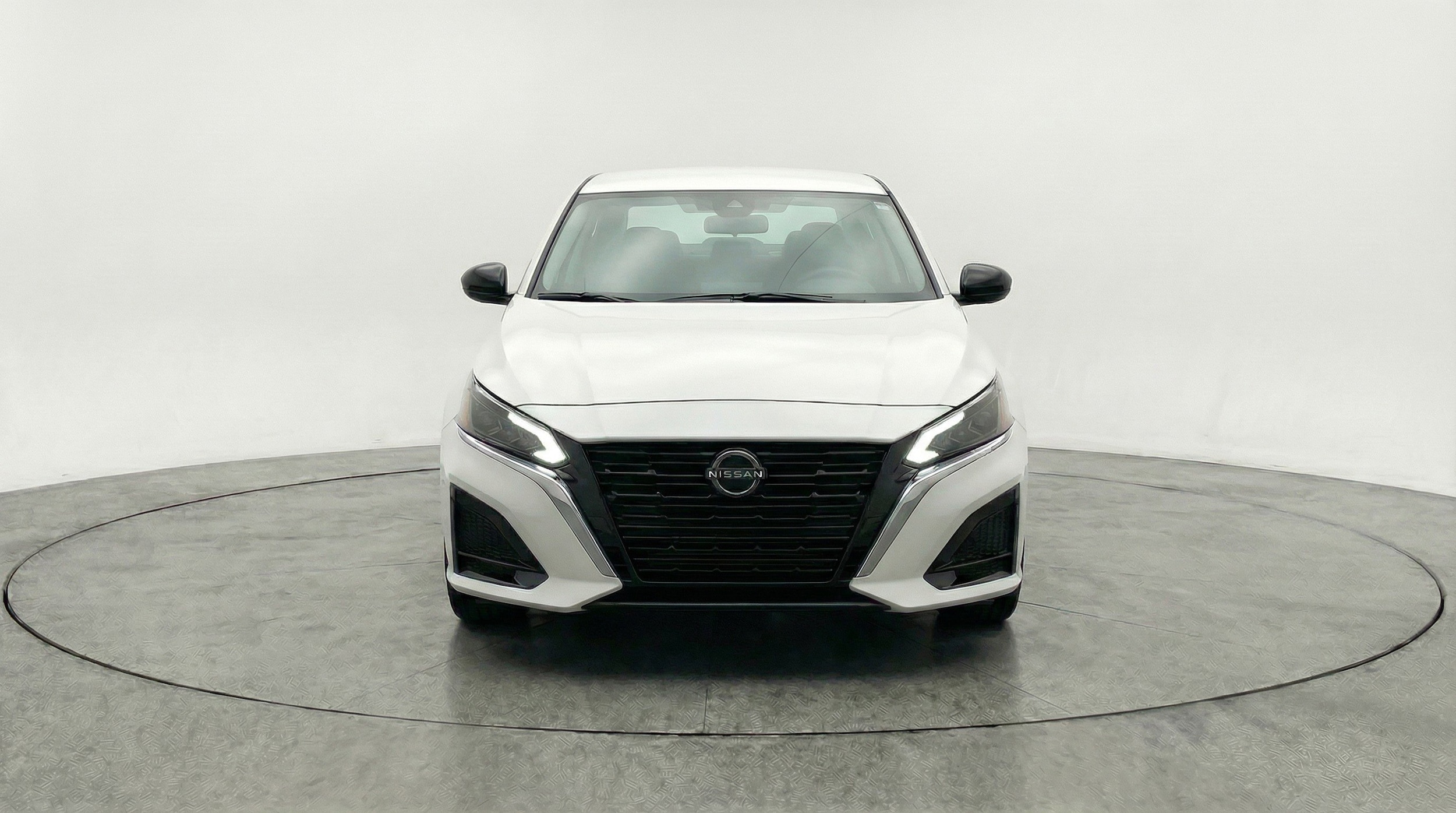 Thumbnail: 2025 Nissan Altima - 2