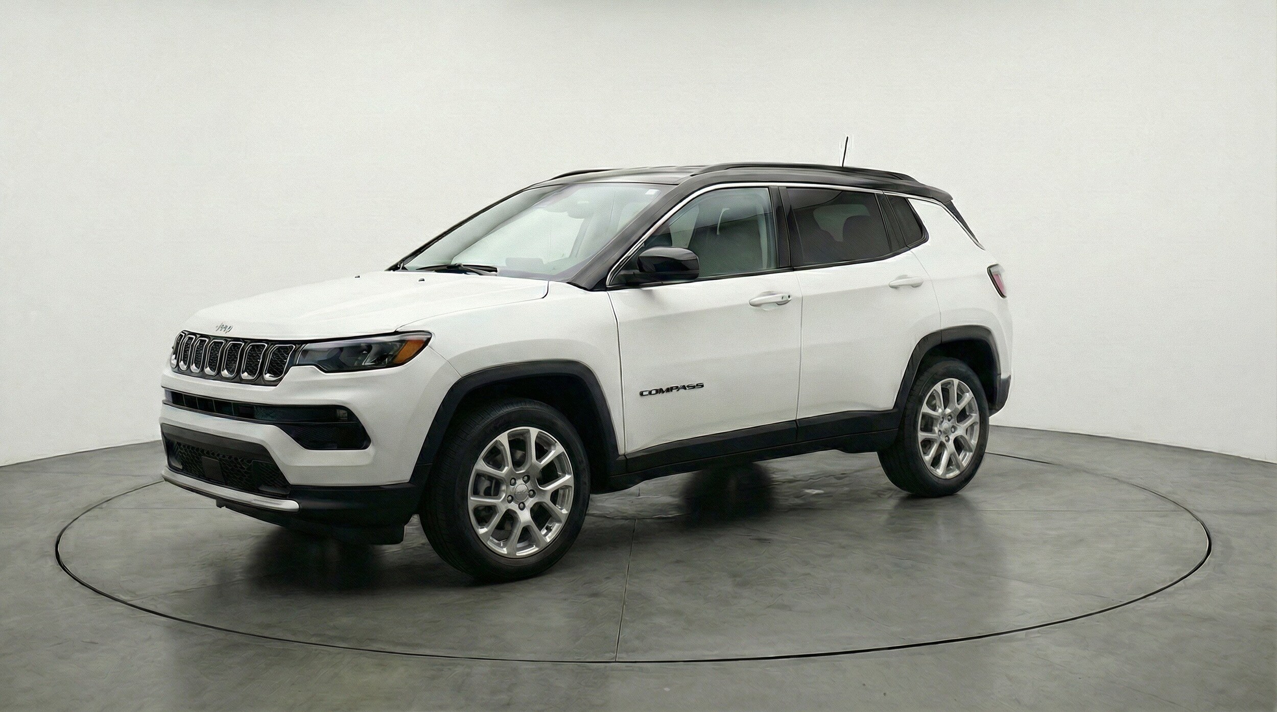 Thumbnail: 2025 Jeep Compass - 3