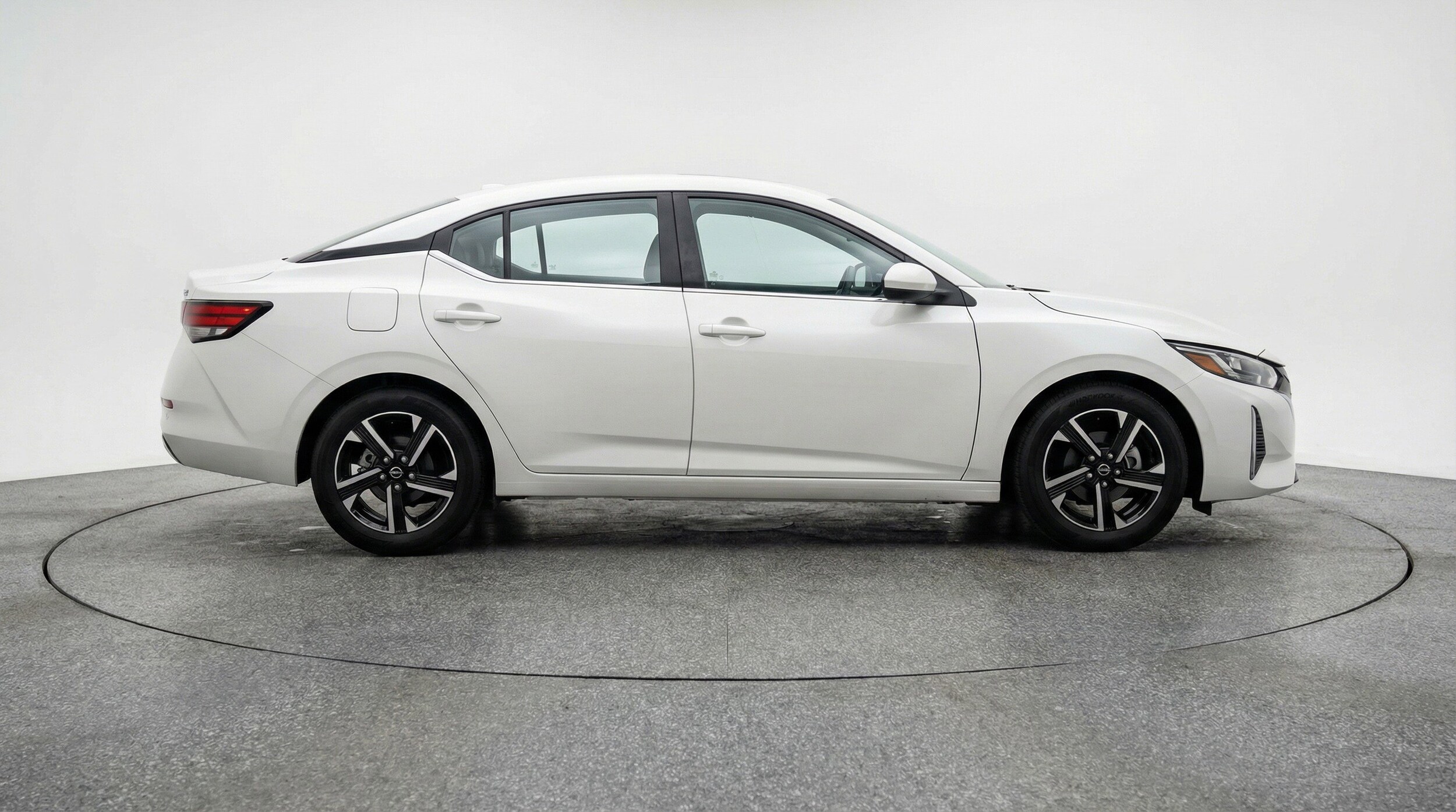 Thumbnail: 2025 Nissan Sentra - 11