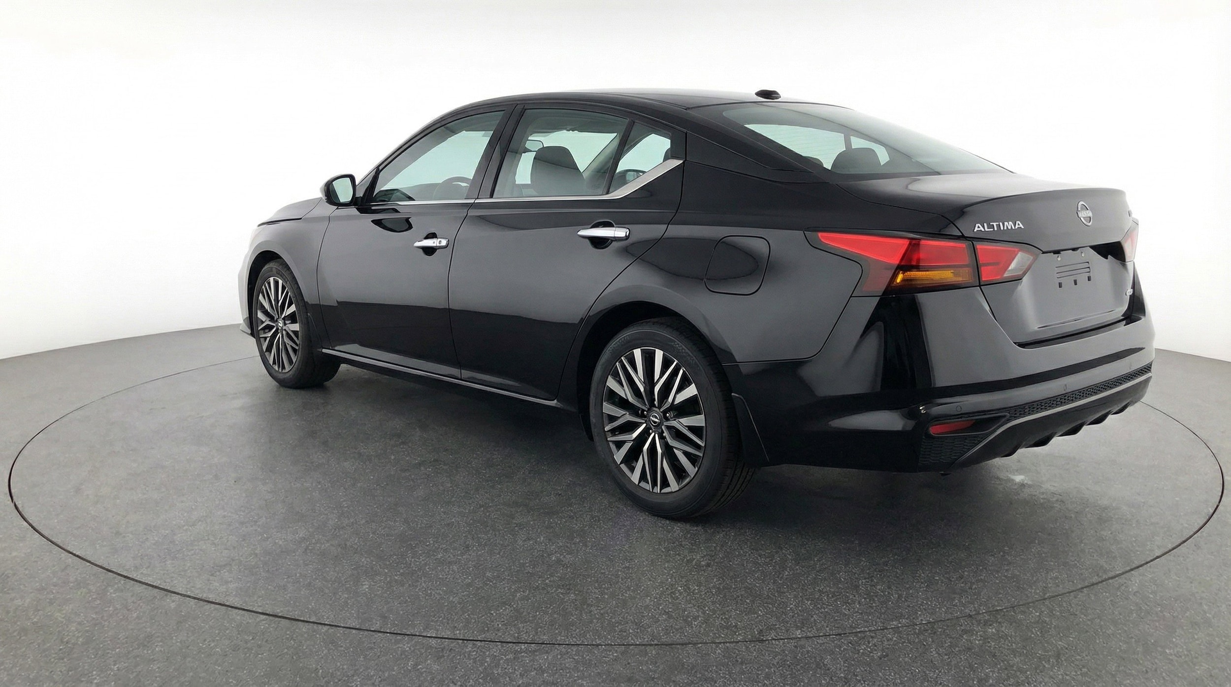 Thumbnail: 2025 Nissan Altima - 6