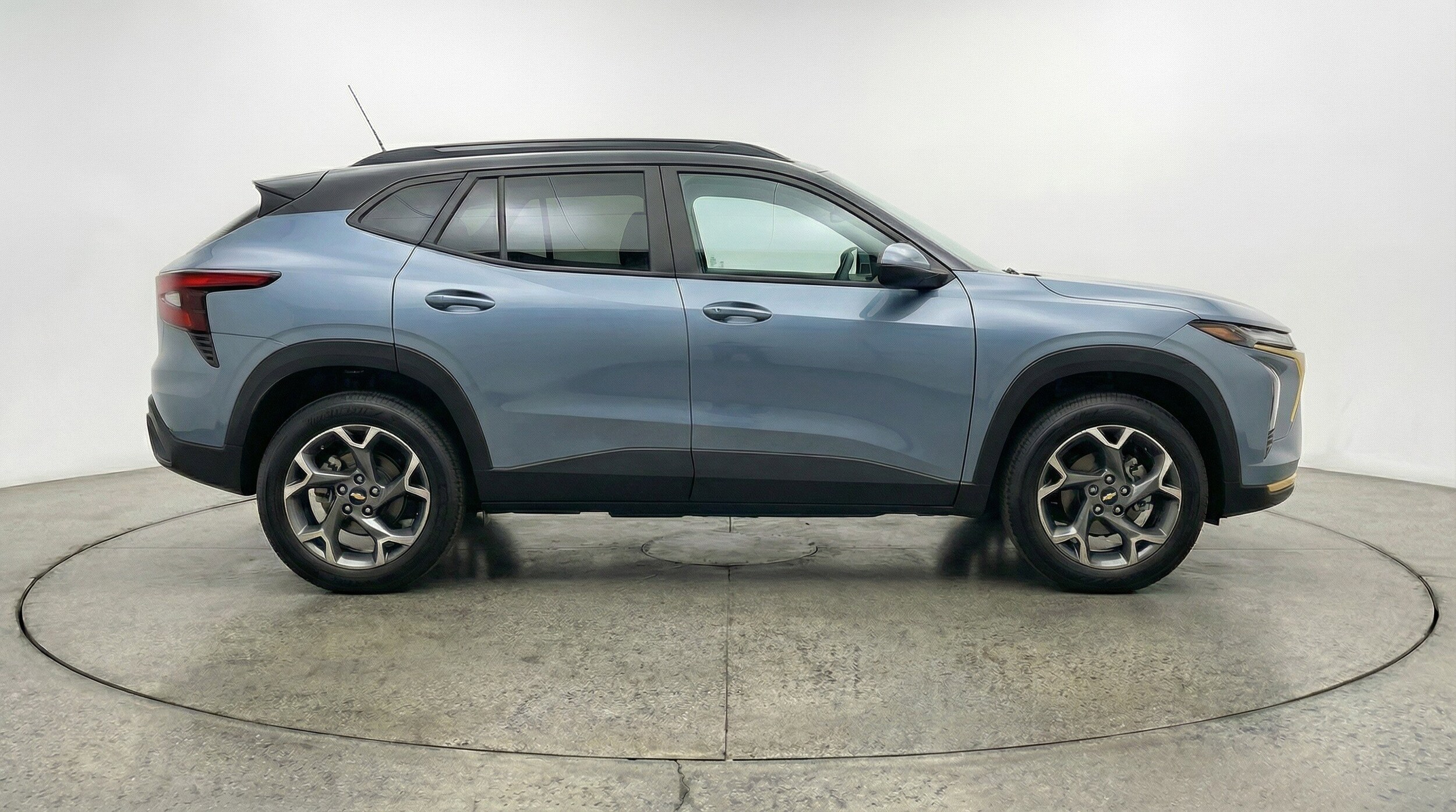 Thumbnail: 2025 Chevrolet Trax - 11