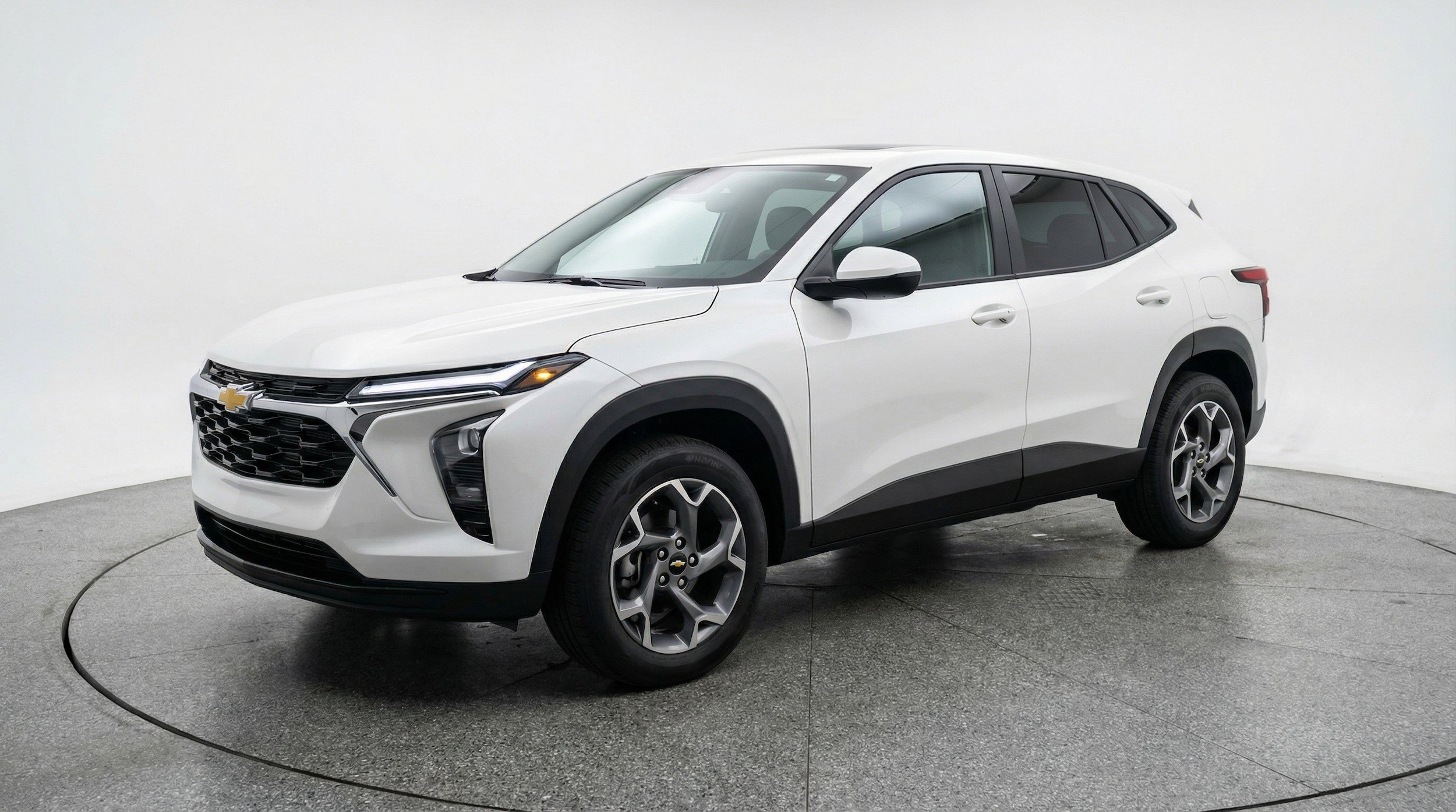 Thumbnail: 2025 Chevrolet Trax - 3