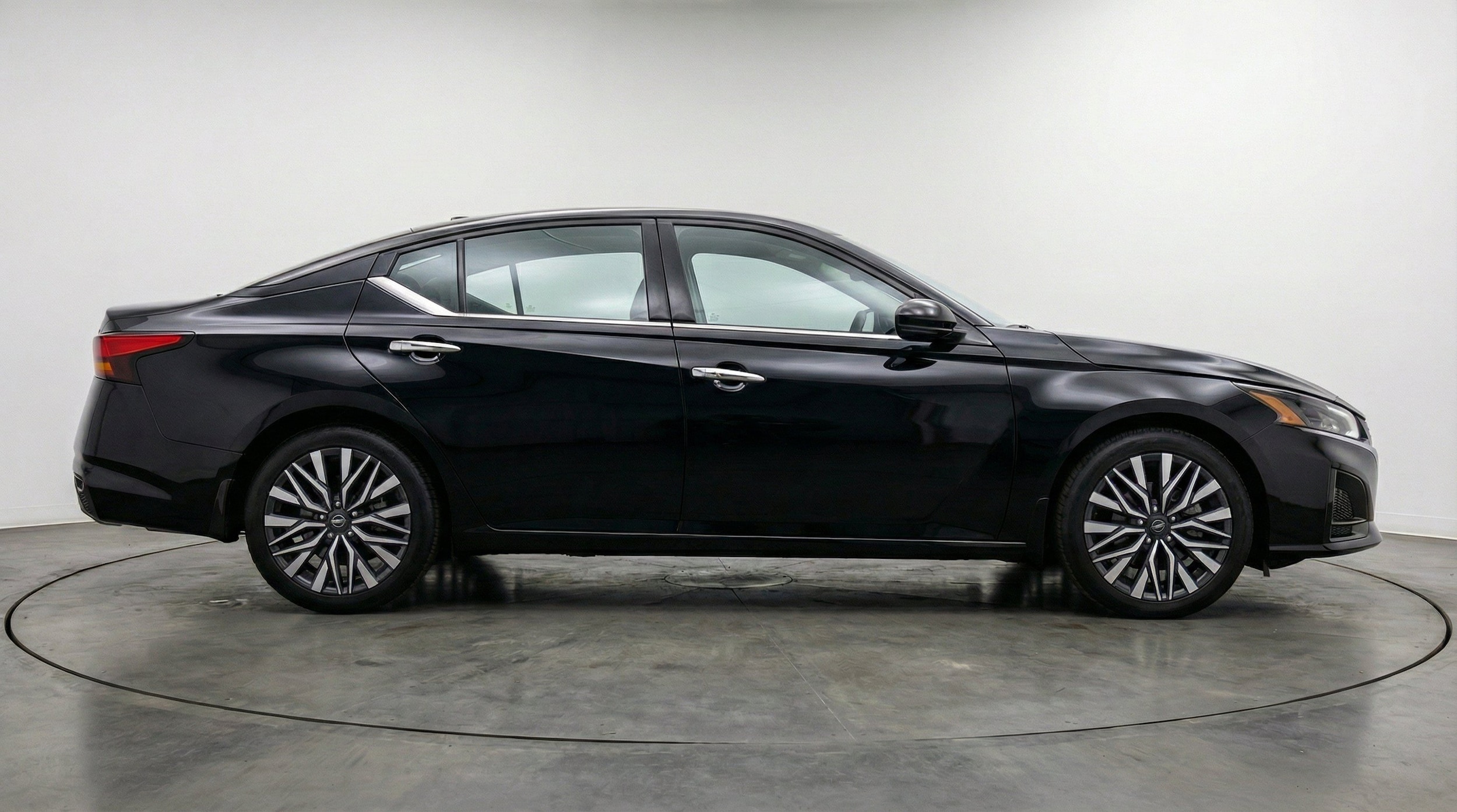 Thumbnail: 2025 Nissan Altima - 11