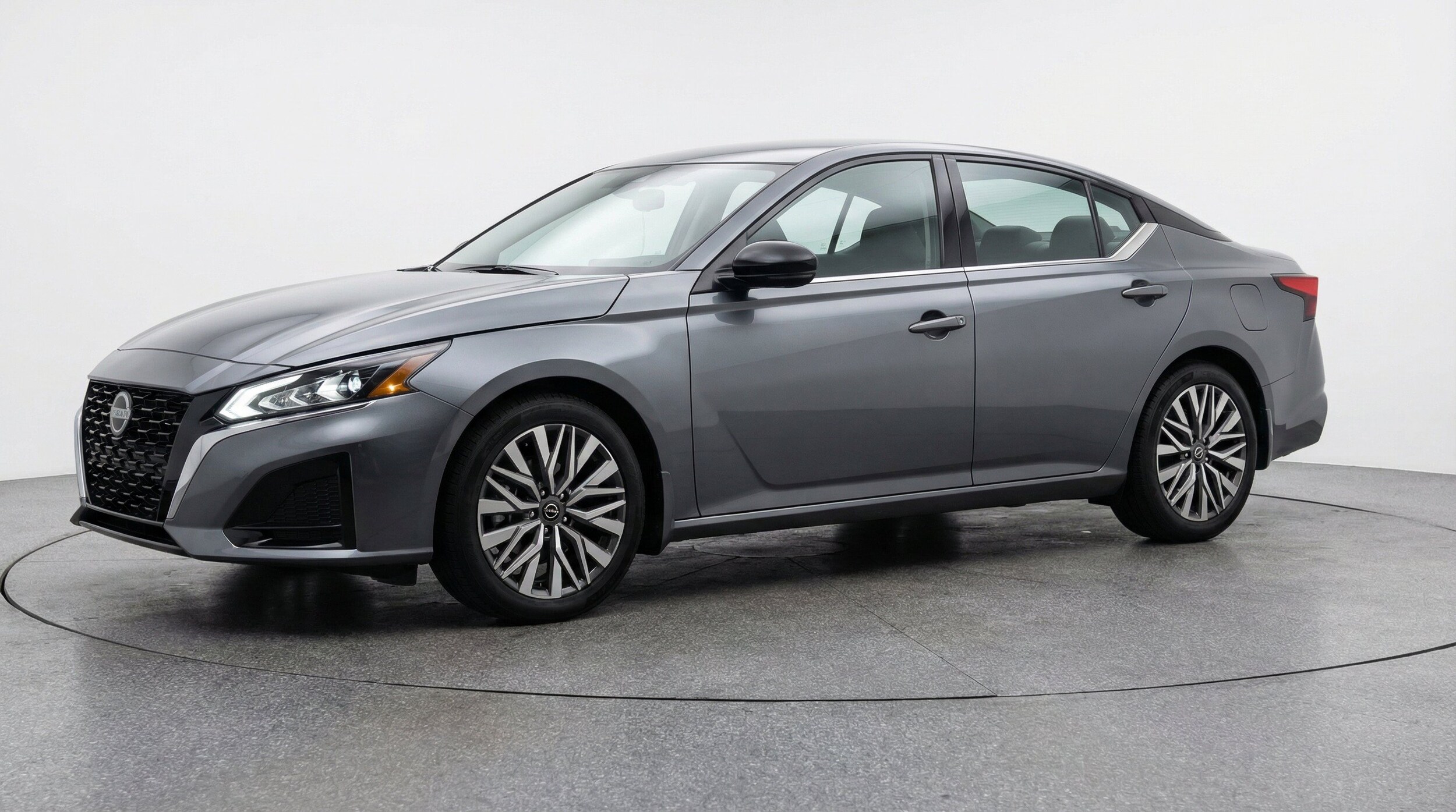 Thumbnail: 2025 Nissan Altima - 3