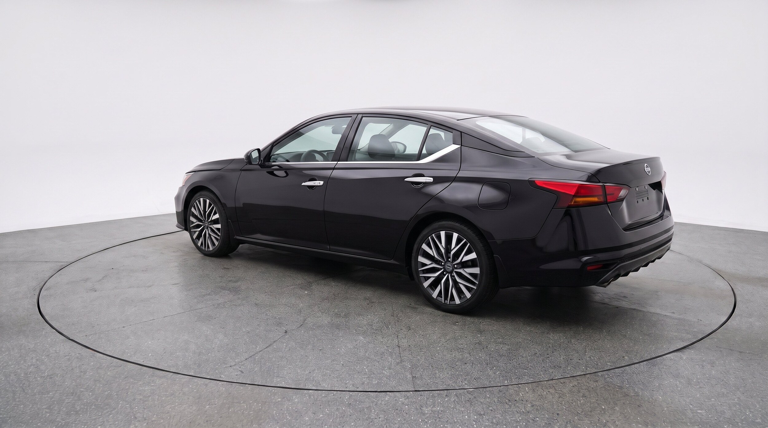 Thumbnail: 2025 Nissan Altima - 6
