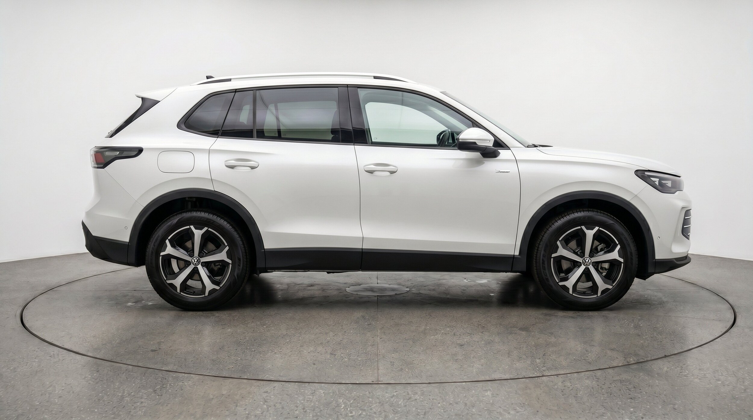 Thumbnail: 2026 Volkswagen Tiguan - 11