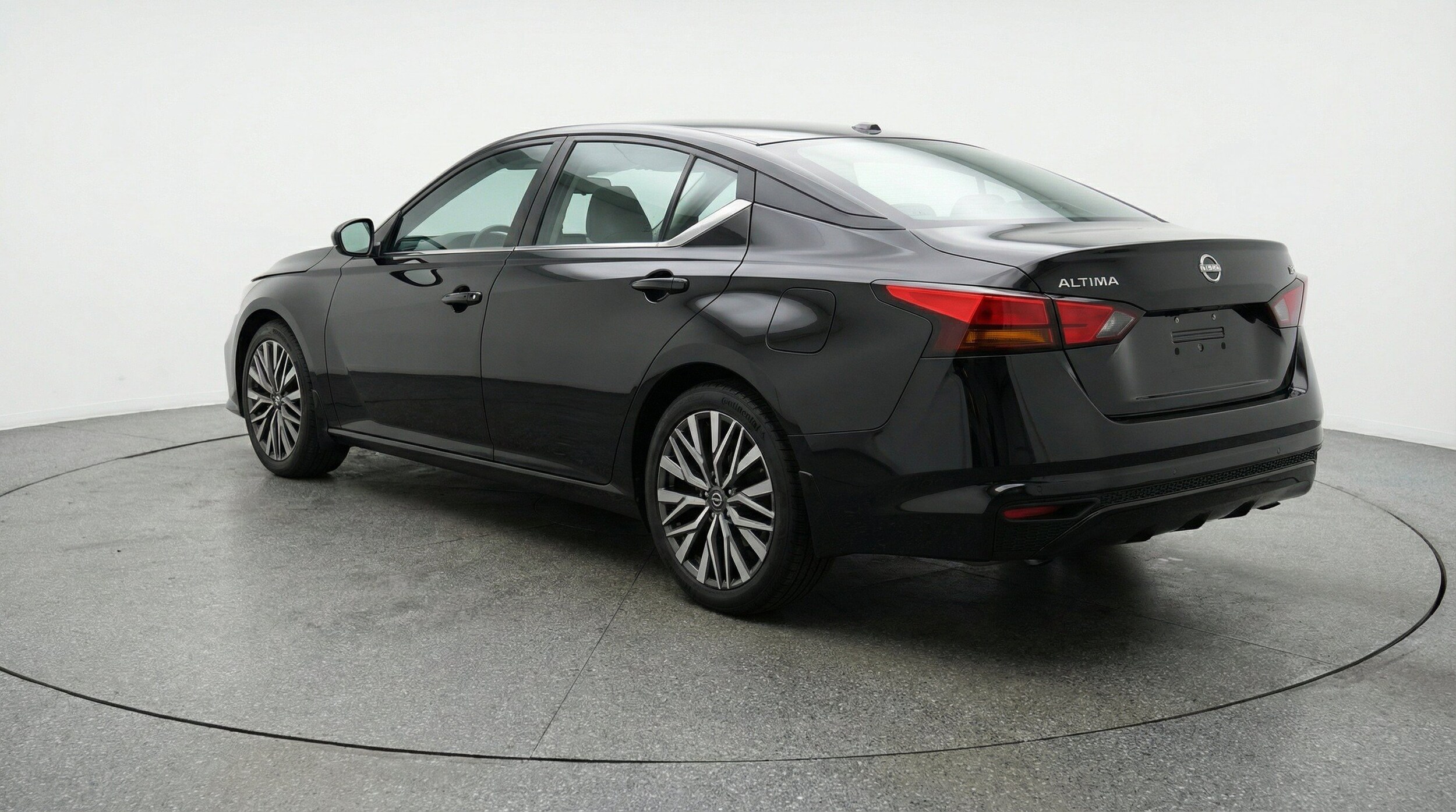 Thumbnail: 2025 Nissan Altima - 6