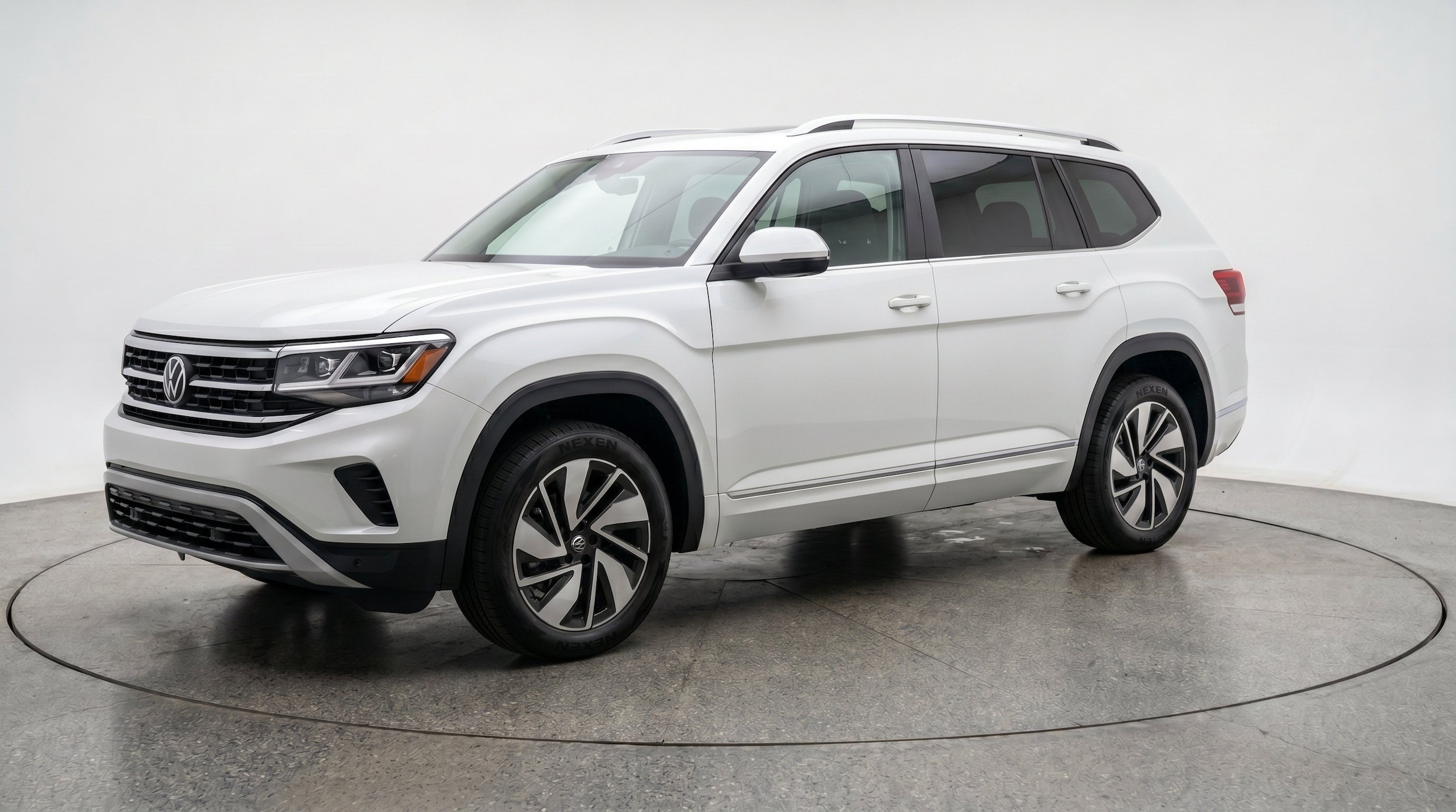 Thumbnail: 2026 Volkswagen Atlas - 3