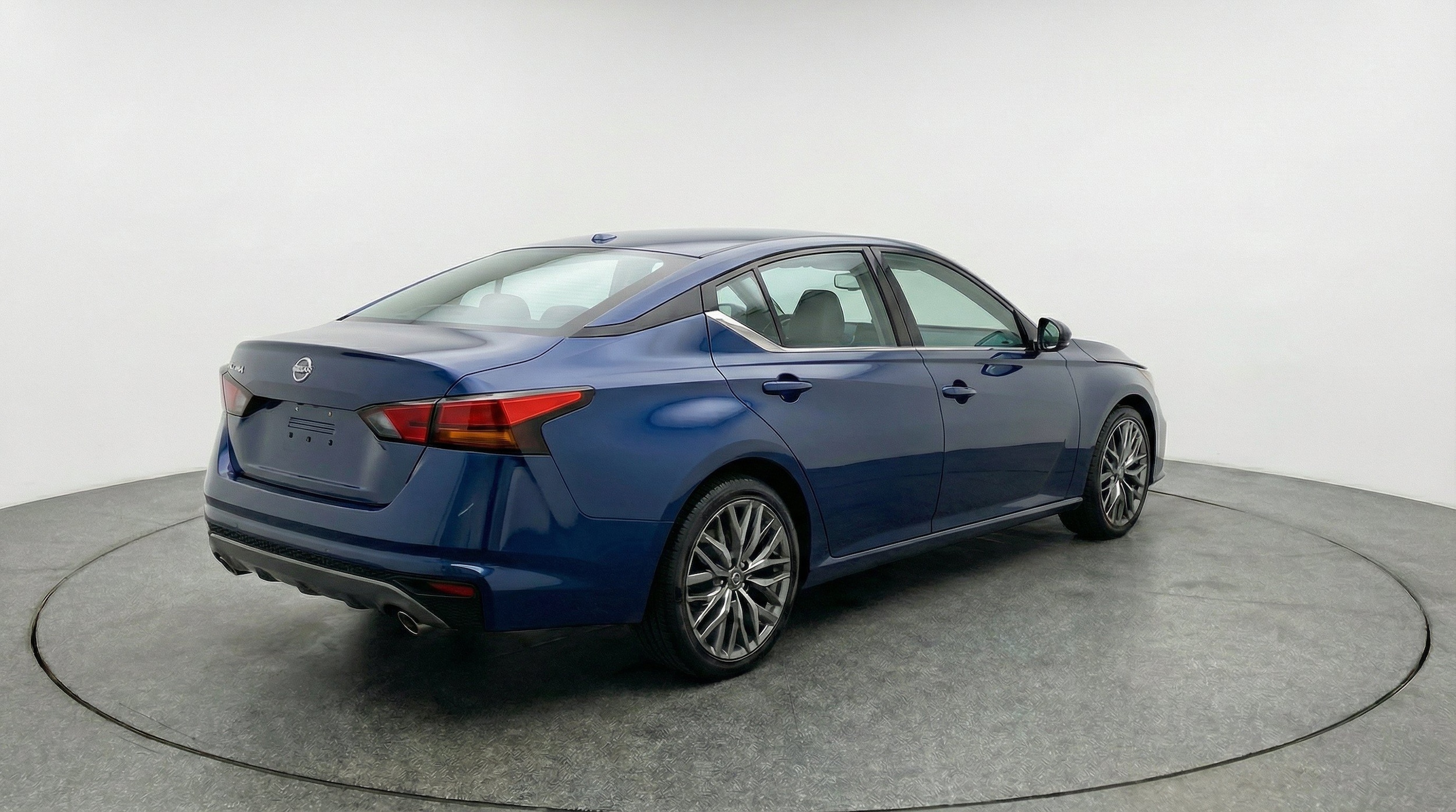 Thumbnail: 2025 Nissan Altima - 9