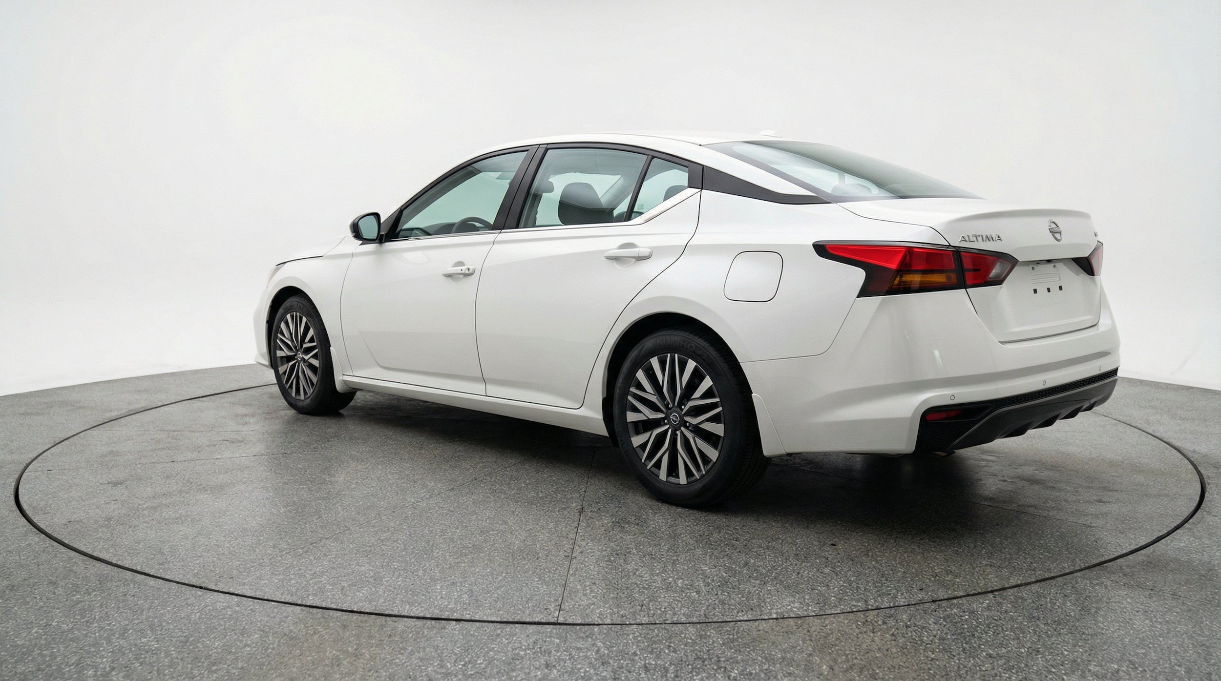 Thumbnail: 2025 Nissan Altima - 6