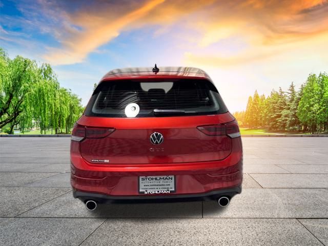 2024 Volkswagen Golf GTI 380 Autobahn photo 4