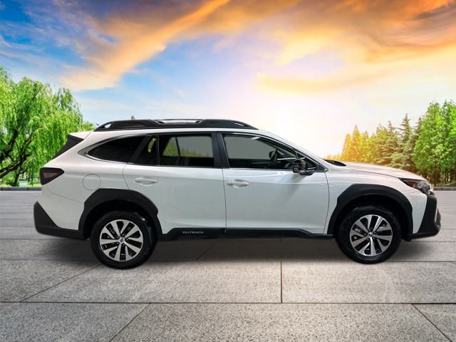 2025 Subaru Outback Premium photo 2