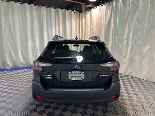 2025 Subaru Outback Base photo 4